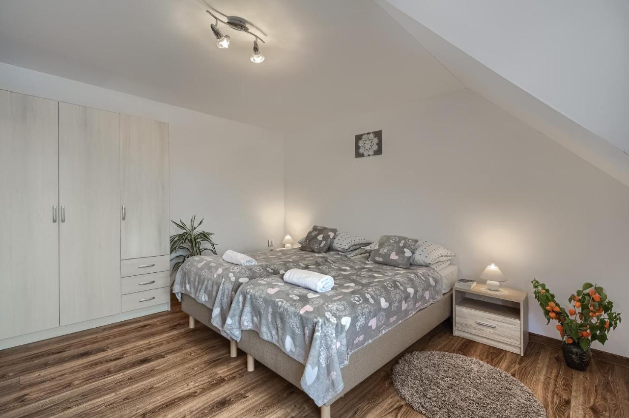 Rembiaszówka Apartamento Tylicz Exterior foto